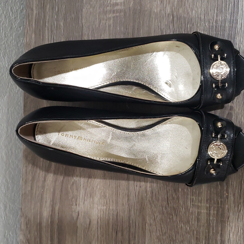 Black leather Tommy Hilfiger open toed wedges